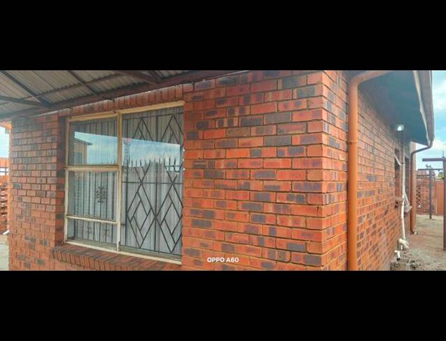 3 BEDROOM HOUSE FOR SALE IN TOKOZA